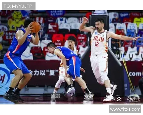 北京篮球队在世锦赛积分榜上以76分稳居首位展现强劲实力