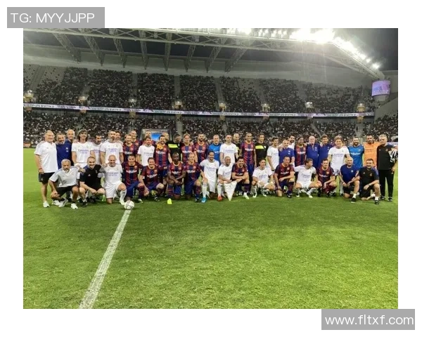 梅罗足球明星相框打造你的专属足球纪念空间,尽显球场传奇风采 梅罗足球明星相框打造你的专属足球纪念空间,尽显球场传奇风采